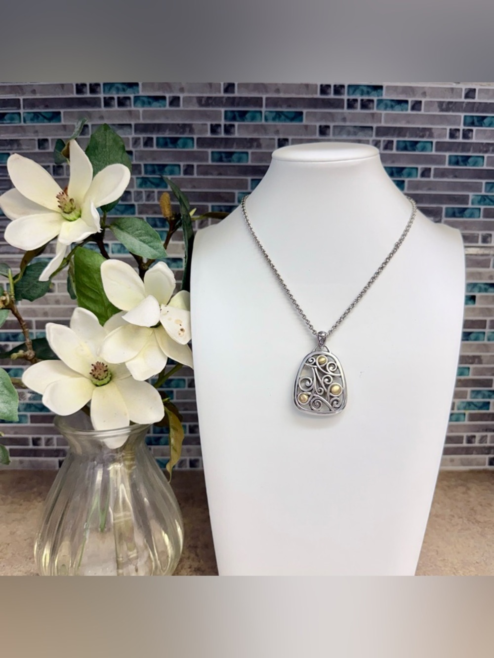Brighton Adara reversible retired necklace and pouch